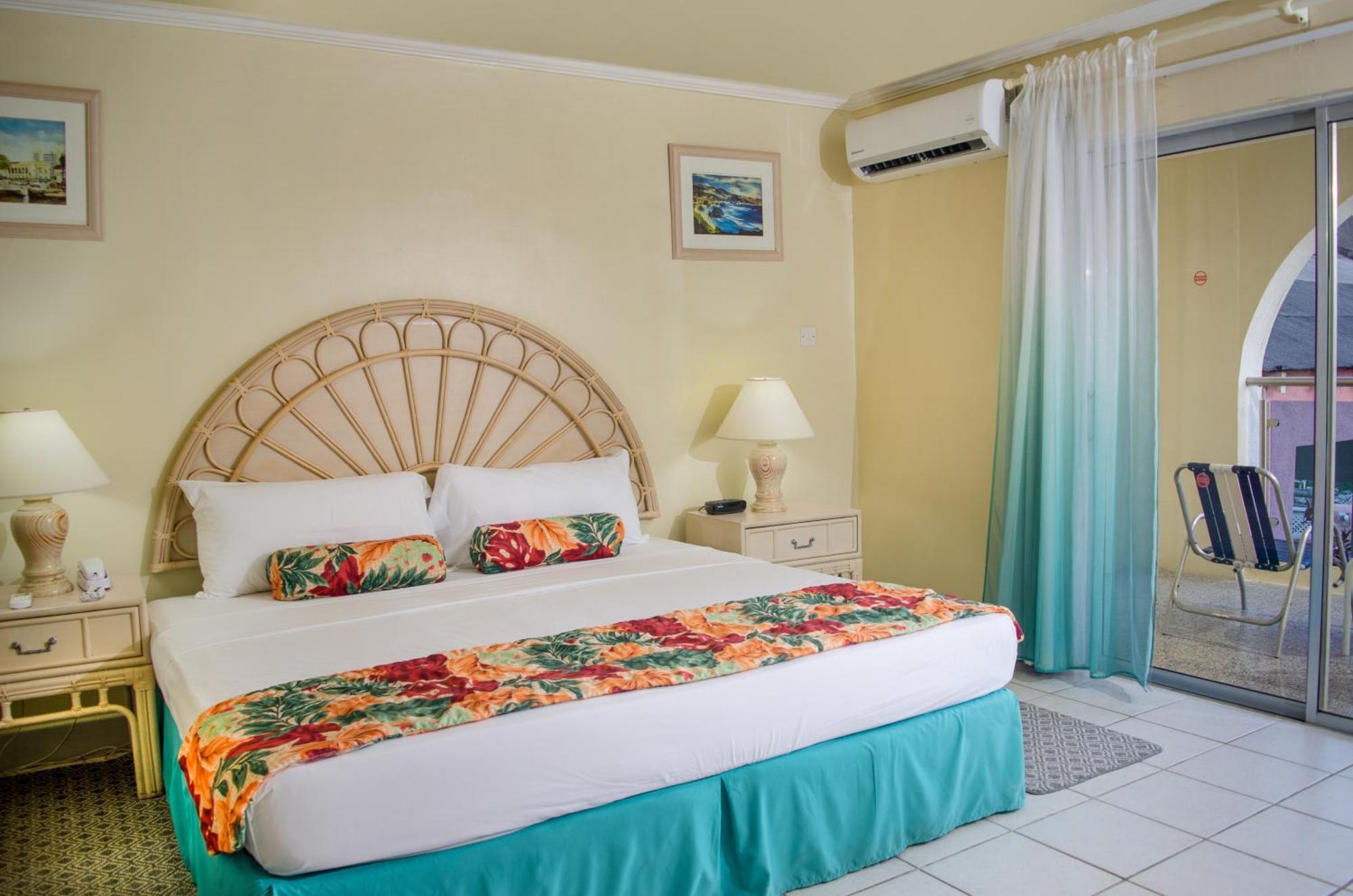 Sunbay Hotel Крайст-Черч Экстерьер фото
